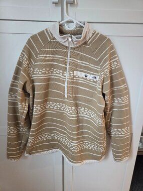 The North Face 1/4 Zip Fleece